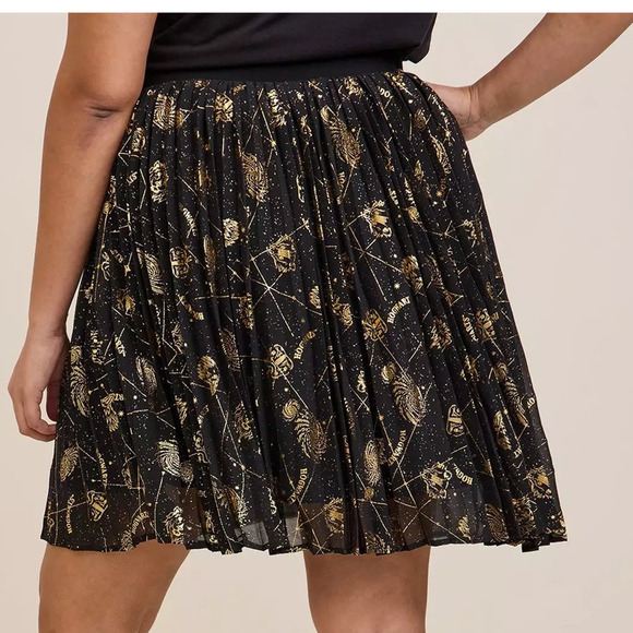Torrid Plus Size 5 Harry Potter Celestial Chiffon Mini Pleated Skater Skirt New - Picture 3 of 3